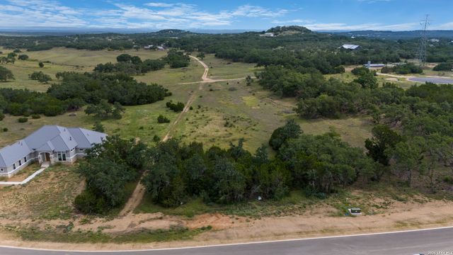 664 TRAVIS FOREST DR, Bulverde, TX 78163