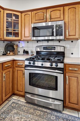 406 Arlington Meadows Dr, Louisville, KY 40023