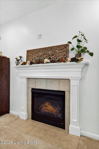 406 Arlington Meadows Dr, Louisville, KY 40023