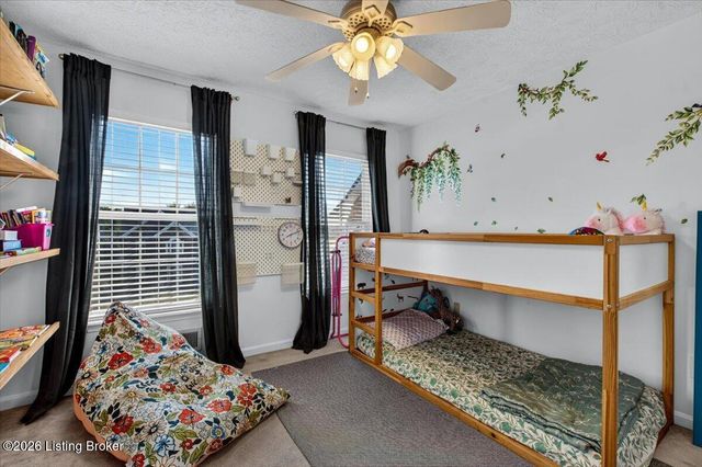 406 Arlington Meadows Dr, Louisville, KY 40023