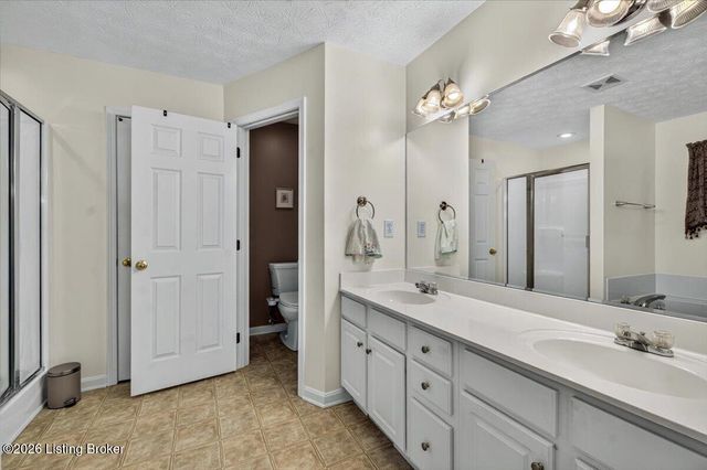 406 Arlington Meadows Dr, Louisville, KY 40023