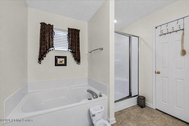 406 Arlington Meadows Dr, Louisville, KY 40023
