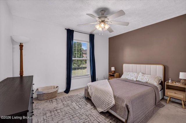 406 Arlington Meadows Dr, Louisville, KY 40023