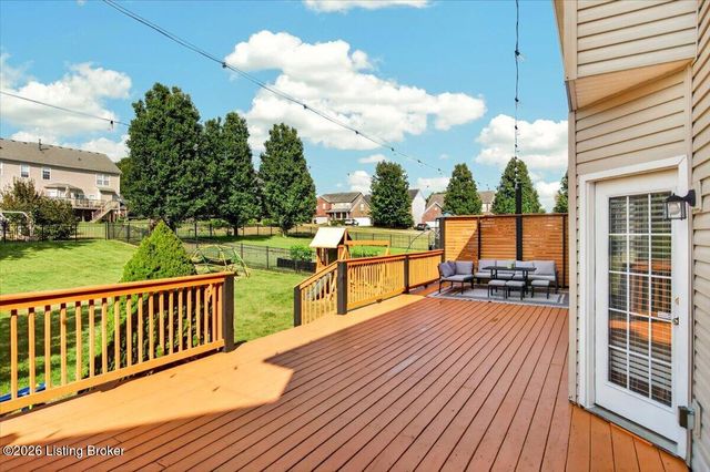 406 Arlington Meadows Dr, Louisville, KY 40023