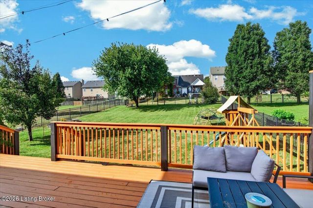 406 Arlington Meadows Dr, Louisville, KY 40023