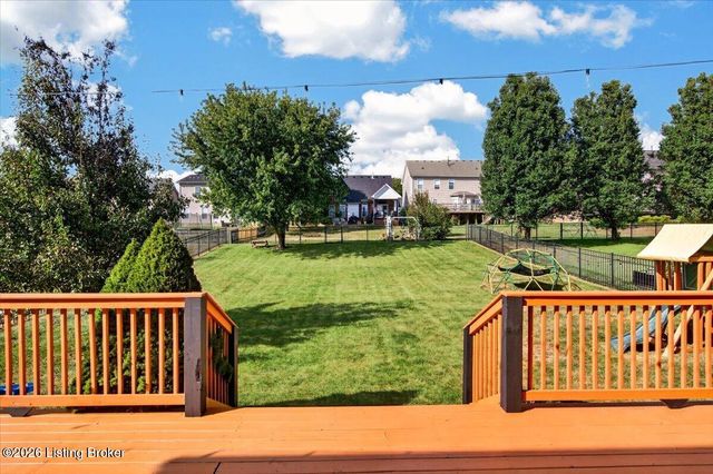 406 Arlington Meadows Dr, Louisville, KY 40023