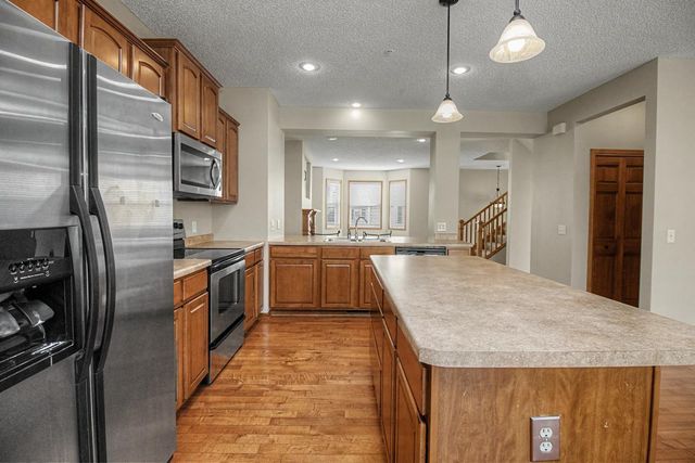 3721 Hazel Trail A, Woodbury, MN 55129