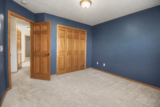 3721 Hazel Trail A, Woodbury, MN 55129