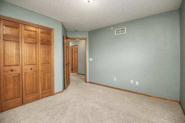 3721 Hazel Trail A, Woodbury, MN 55129