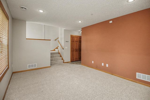 3721 Hazel Trail A, Woodbury, MN 55129