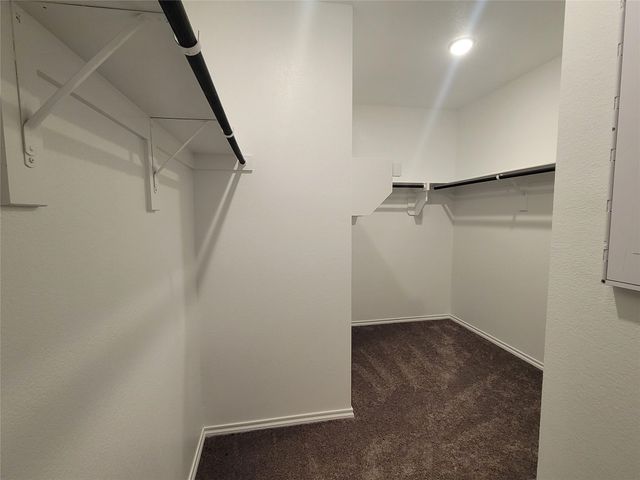 933 Ravenwood Lane, Van Alstyne, TX 75495