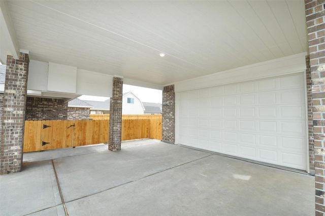 2206 Fortuna Drive, League City, TX 77539