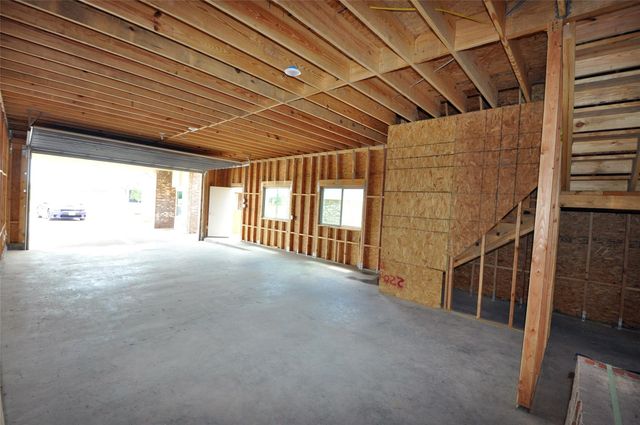 2206 Fortuna Drive, League City, TX 77539