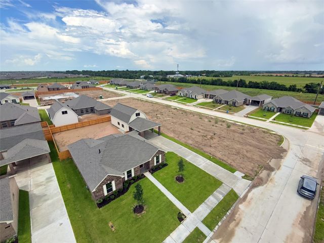 2206 Fortuna Drive, League City, TX 77539