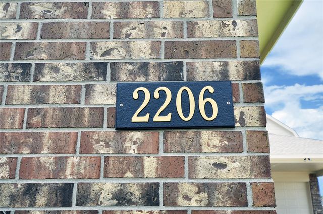 2206 Fortuna Drive, League City, TX 77539