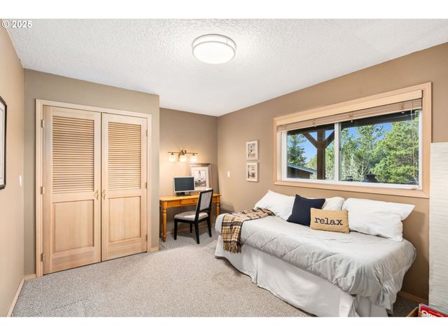 901 Fairway Ct, Manzanita, OR 97130