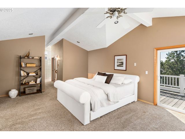 901 Fairway Ct, Manzanita, OR 97130