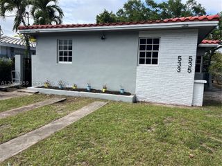 533-535 NE 67th St, Miami, FL 33138