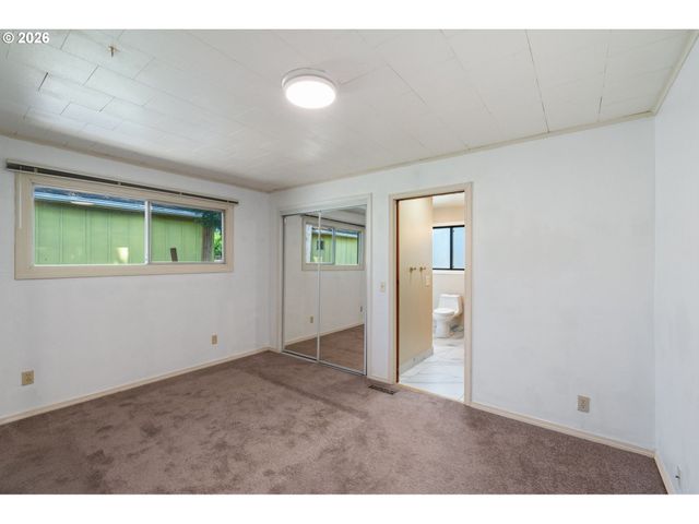 3215 E 30TH St, Vancouver, WA 98661