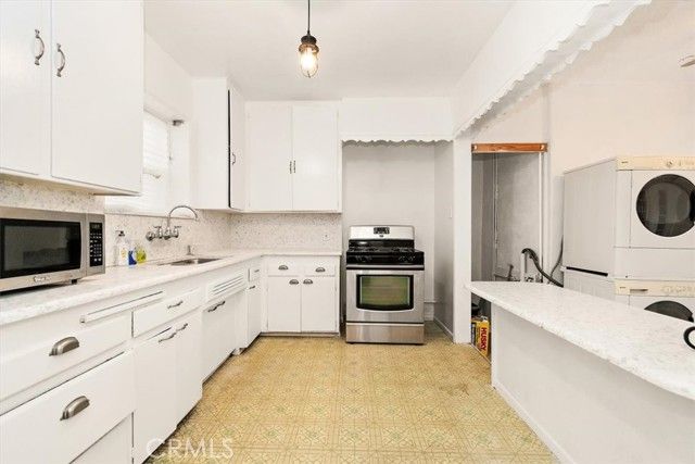 14248 Friar St, Van Nuys (los Angeles), CA 91401