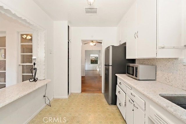 14248 Friar St, Van Nuys (los Angeles), CA 91401