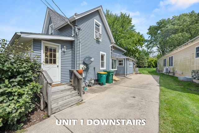 732 Park Avenue, Sycamore, IL 60178