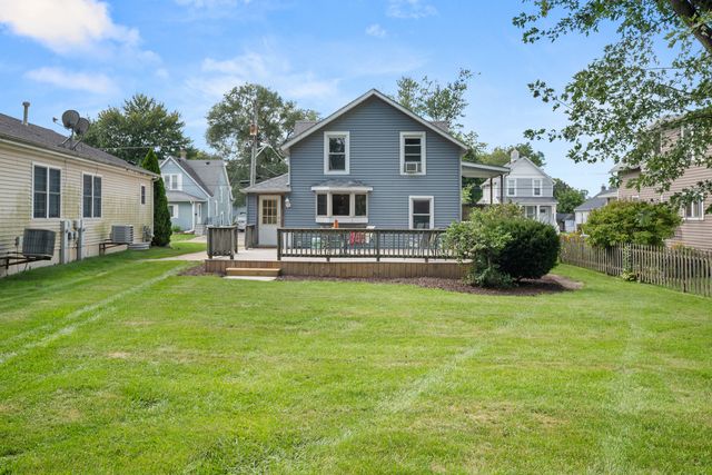 732 Park Avenue, Sycamore, IL 60178