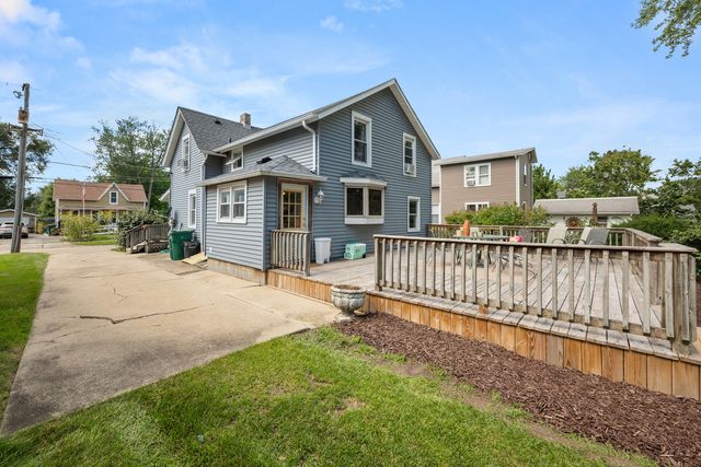 732 Park Avenue, Sycamore, IL 60178