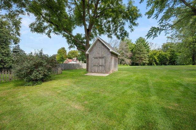 732 Park Avenue, Sycamore, IL 60178