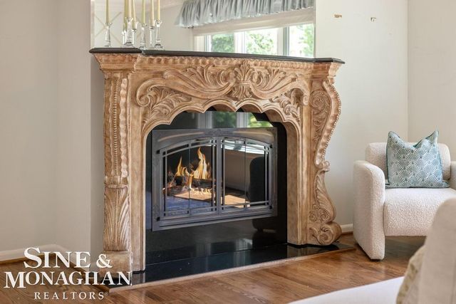 529 Lake Shore Road, Grosse Pointe Shores, MI 48236