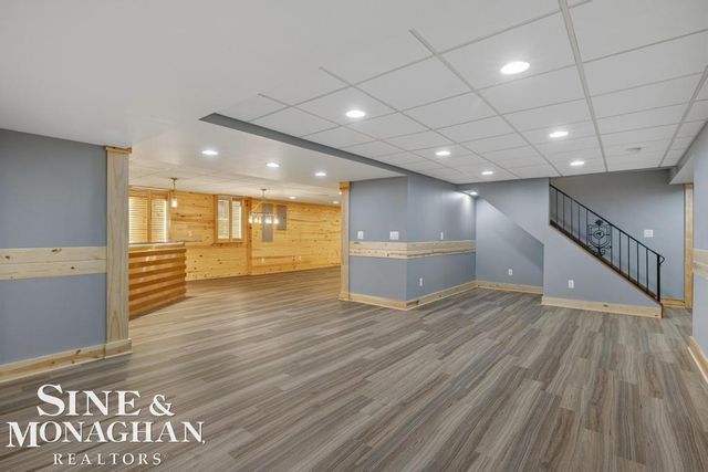 529 Lake Shore Road, Grosse Pointe Shores, MI 48236