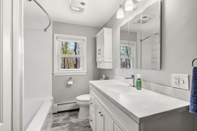 34 Marshall St., Leominster, MA 01453