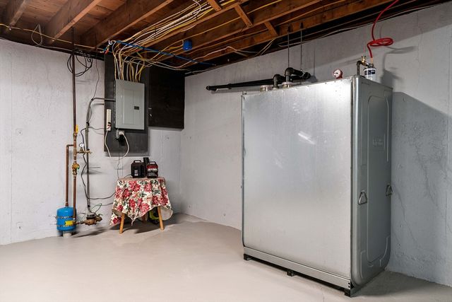 34 Marshall St., Leominster, MA 01453