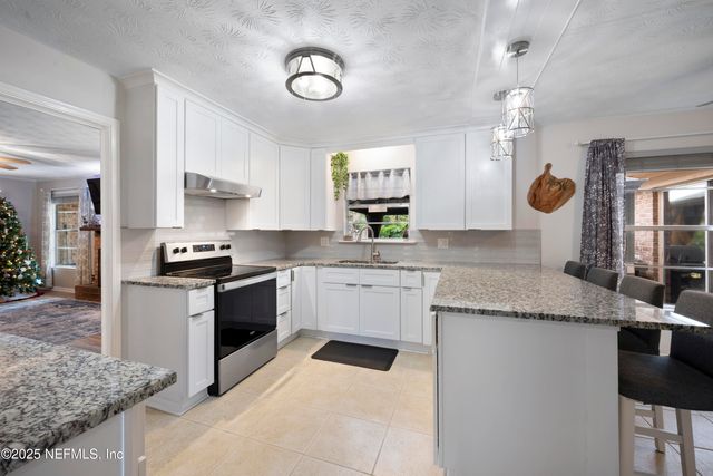 2050 FOXWOOD Drive, Orange Park, FL 32073