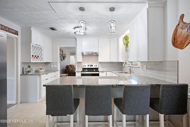 2050 FOXWOOD Drive, Orange Park, FL 32073