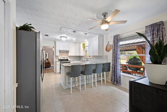 2050 FOXWOOD Drive, Orange Park, FL 32073