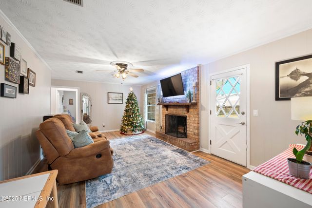 2050 FOXWOOD Drive, Orange Park, FL 32073