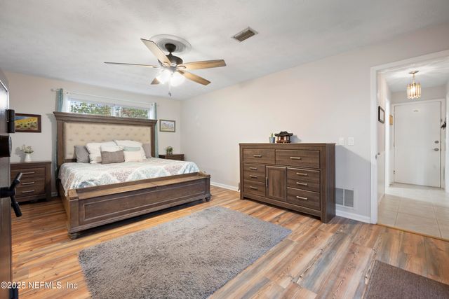 2050 FOXWOOD Drive, Orange Park, FL 32073