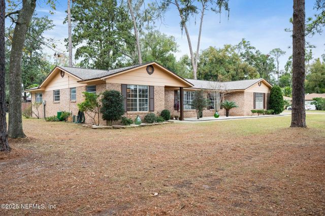 2050 FOXWOOD Drive, Orange Park, FL 32073