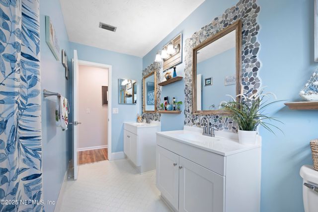 2050 FOXWOOD Drive, Orange Park, FL 32073