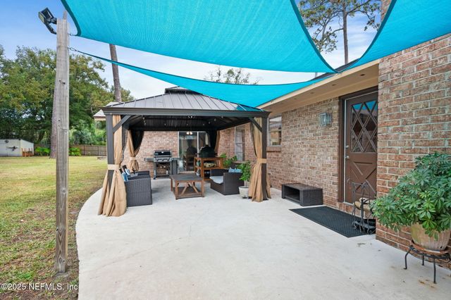 2050 FOXWOOD Drive, Orange Park, FL 32073