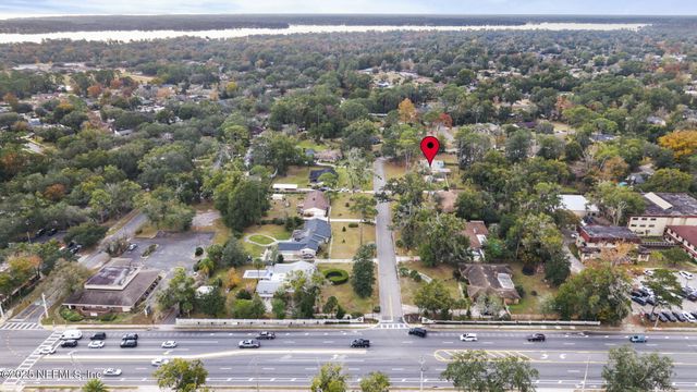 2050 FOXWOOD Drive, Orange Park, FL 32073