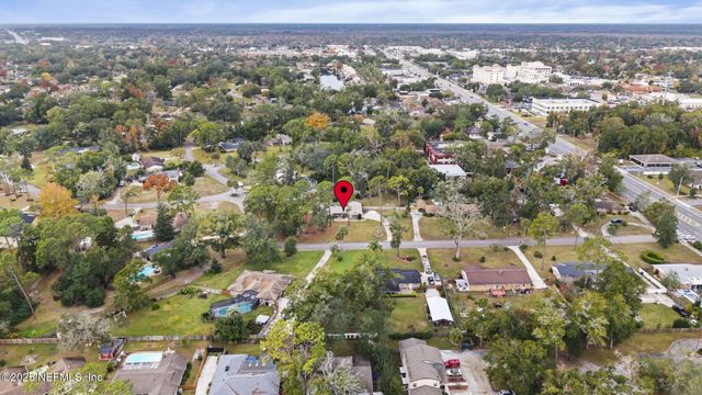 2050 FOXWOOD Drive, Orange Park, FL 32073