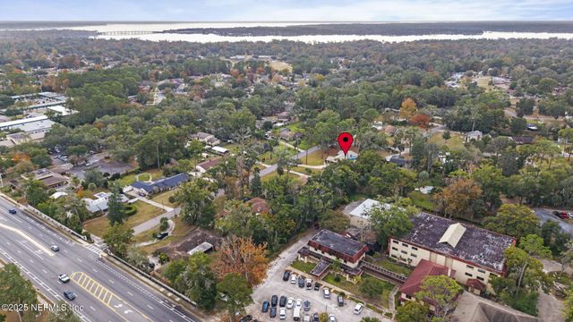 2050 FOXWOOD Drive, Orange Park, FL 32073