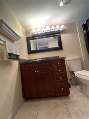 2562 N Garden Drive N 301, Lake Worth, FL 33461