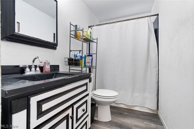 2901 Richmond Avenue NE, Canton, OH 44705