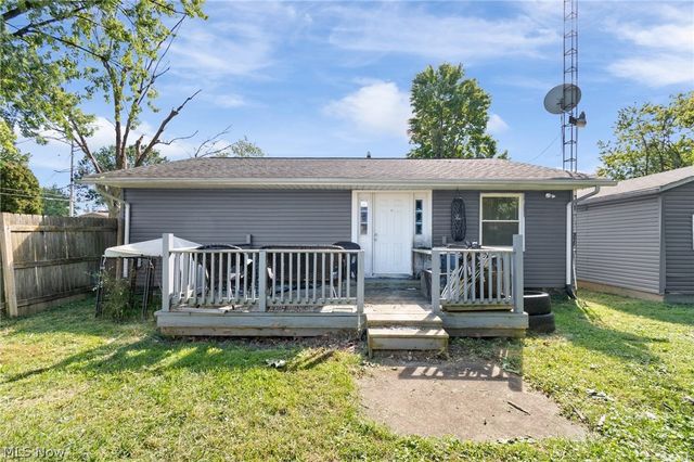 2901 Richmond Avenue NE, Canton, OH 44705