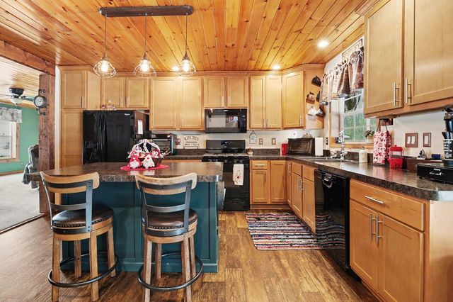 1789 S 58th Avenue, Shelby, MI 49455