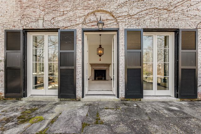 104 Lynnwood Blvd, Nashville, TN 37205