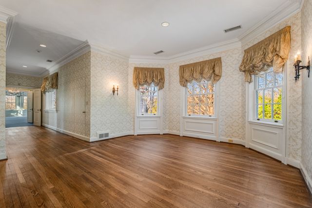 104 Lynnwood Blvd, Nashville, TN 37205
